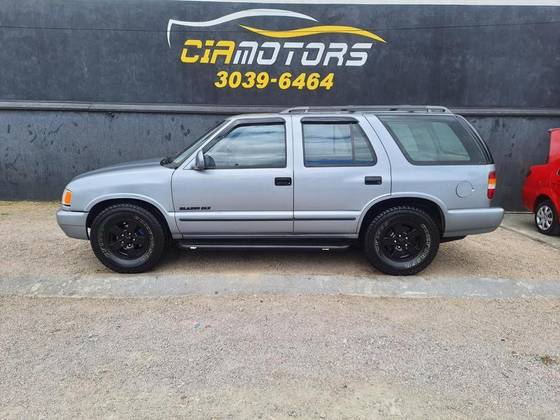 CHEVROLET BLAZER 4.3 SFI DLX 4X2 V6 12V GASOLINA 4P MANUAL